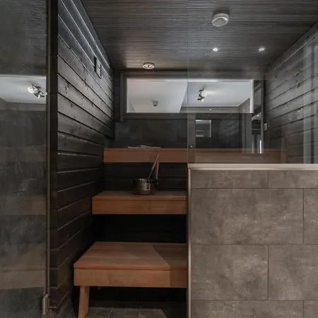 アパートホテル Ski-inn Rukavalley 4*